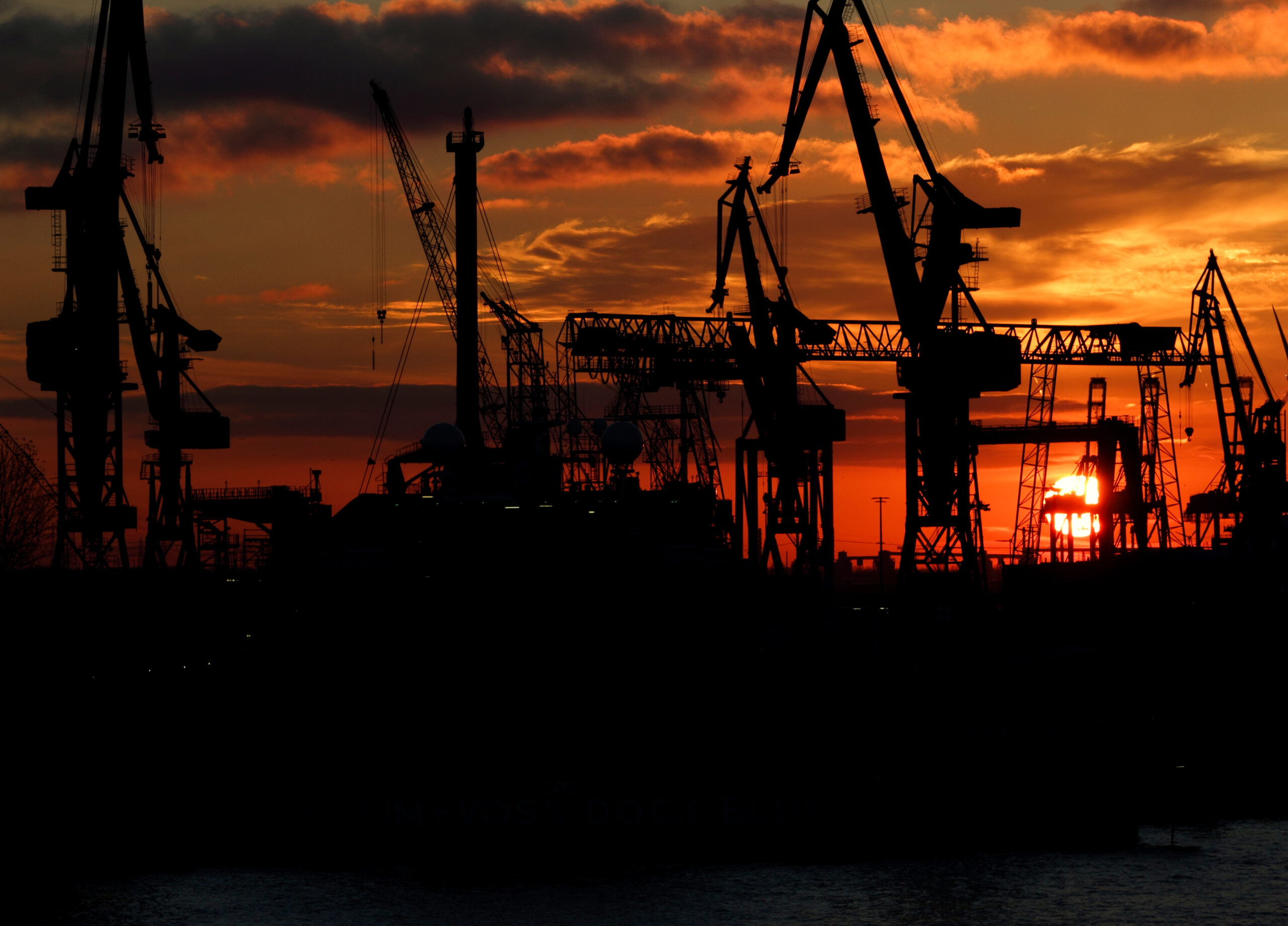 HKHH Hafen Kraene Sonnenuntergang LR BRS 9 Von 19 Scaled